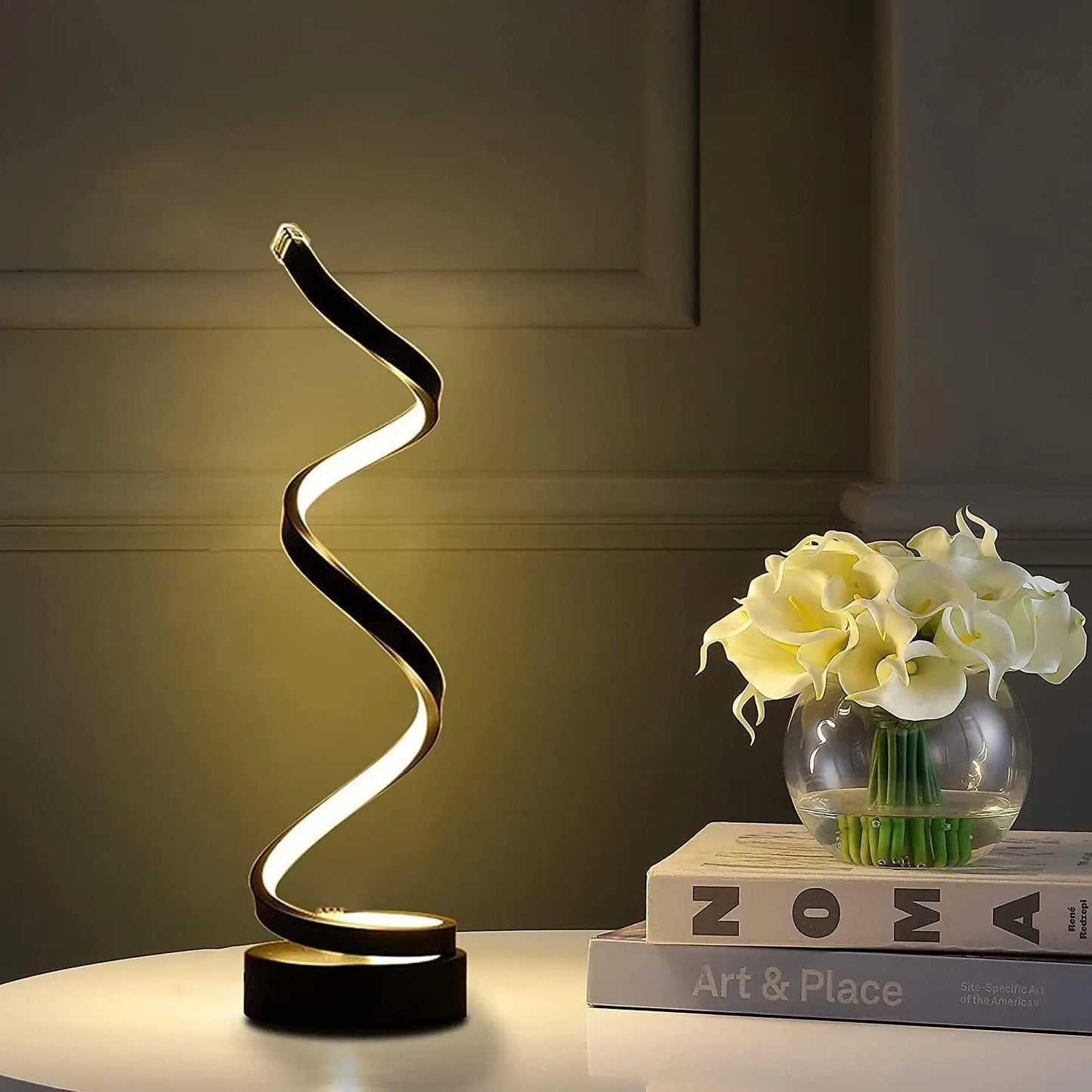 "Veilleuse LED spirale blanche - design moderne avec lumière douce pour chambre ou bureau"