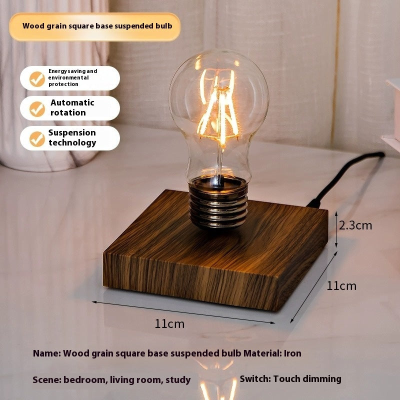 Lampe de nuit créative avec ampoule suspendue, corps en art métallique et base en bois dans un décor de chambre moderne