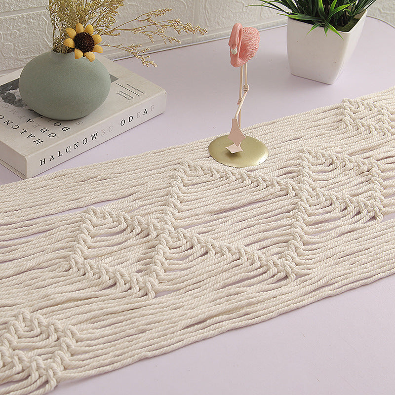 Grand tapis rectangulaire en coton tissé main, taille 30 x 130 cm, design scandinave pour une ambiance cosy et naturelle.
